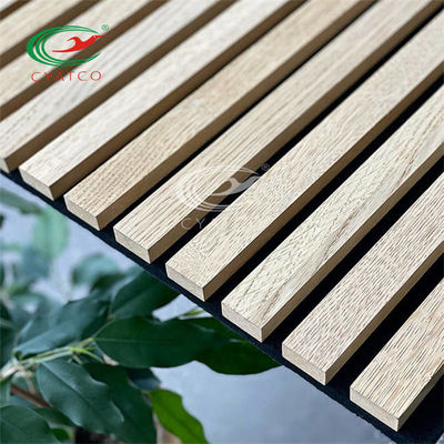 Fluted δρύινος Moistureproof πρακτικός επιτροπών τοίχων ξύλων καρυδιάς ακουστικός