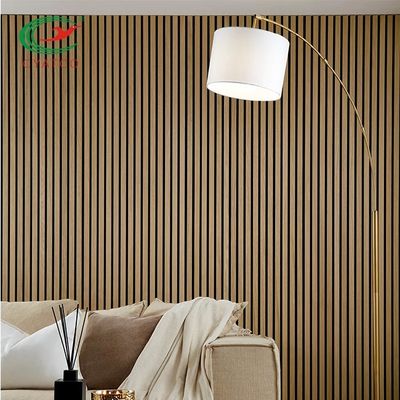 Slat διαμερισμάτων κάθετη ξύλινη ξυλεία 600x1200mm τοίχων ήχος - που απορροφά